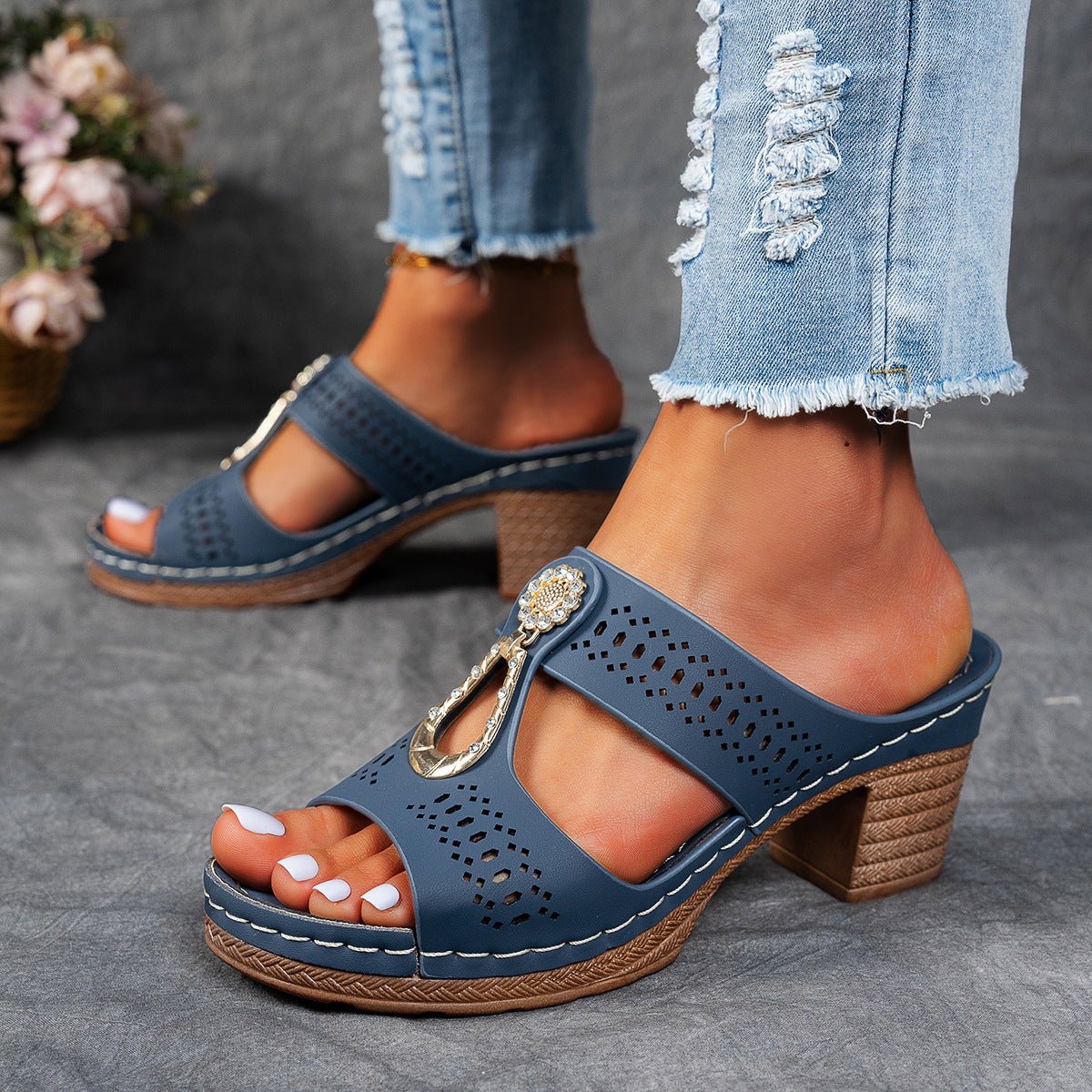 Sibley™ Sparkly Comfort Sandals